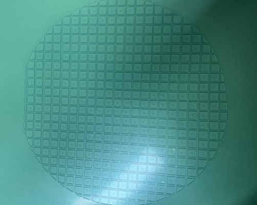 Отверстия УЛЬТРАФИОЛЕТОВОЙ стеклянной пластинки кварца/боросиликата пробивая 4,4 x 4,4 x 0.5mmt