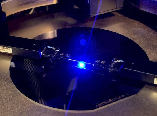 Хорошая цена Тип n вафли Dia 200mm AlGaN Si Epi на микро- СИД 6 дюймов онлайн