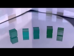 сапфирный драгоценный камень зеленый оливковый зеленый