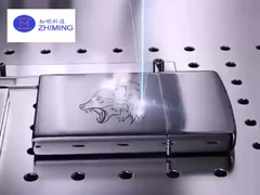 Компактный волоконный лазерный гравировальный станок. Чистое, не требующее обслуживания нанесение маркировки.